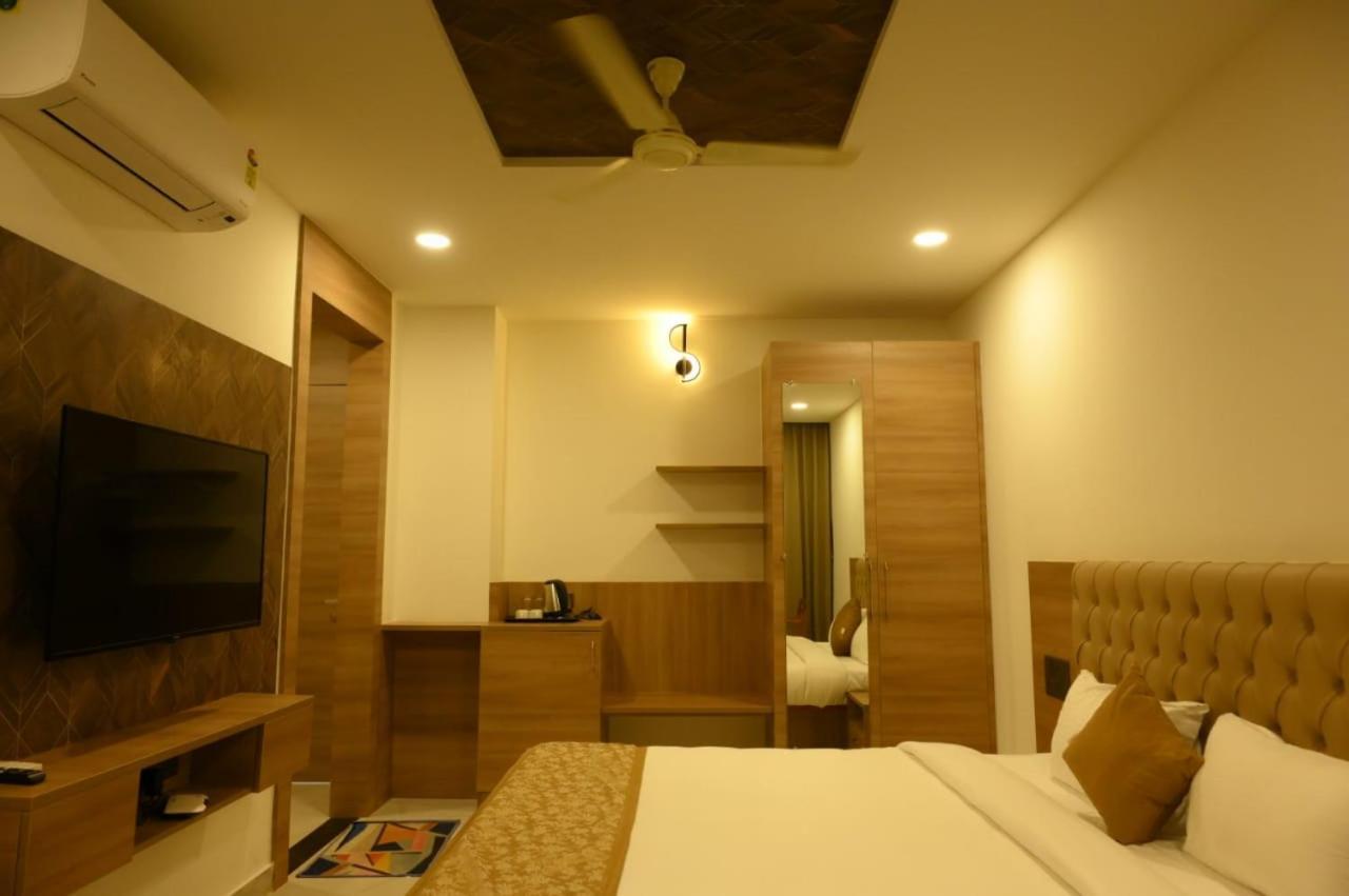Shrreyas Inn Boarding & Lodging Kundapur Ngoại thất bức ảnh